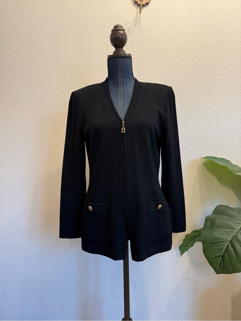 St. John Basics Black Knit Cardigan Jacket Gold Hardware Size 6